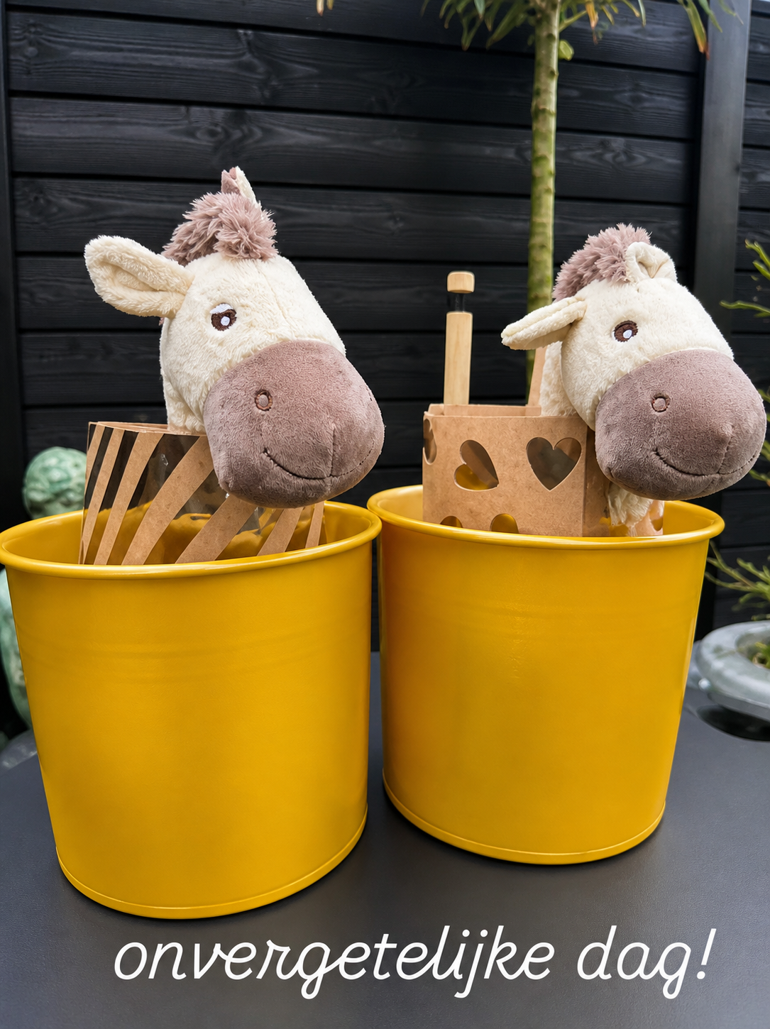 Goodiebag met knuffelpony's en kleine cadeautjes